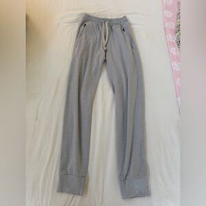 Vuori Women’s Performance Joggers